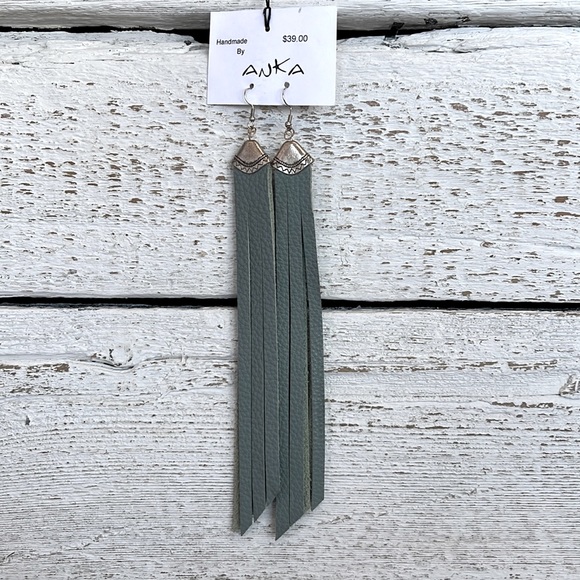 Handmade Leather Fringe Earrings - Picture 1 of 2